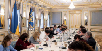 Zelenski revela plan de 20 puntos de EU y Ucrania para frenar la guerra