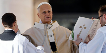 El Papa León XIV envió tres camiones con ayuda humanitaria a Ucrania