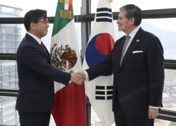 Estiman caída de deuda pública a 16.6%