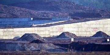 Acusan que China limita exportaciones