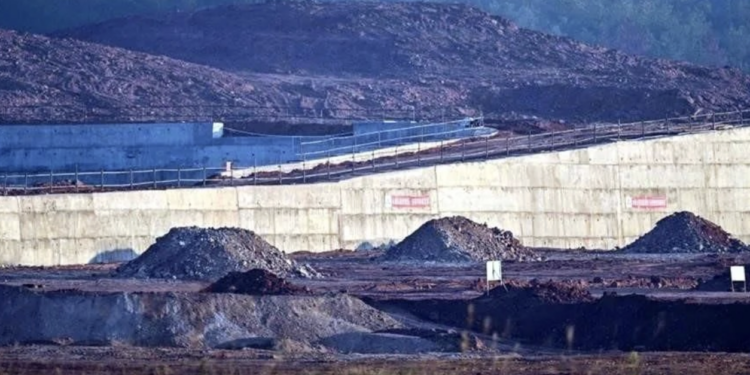 Acusan que China limita exportaciones