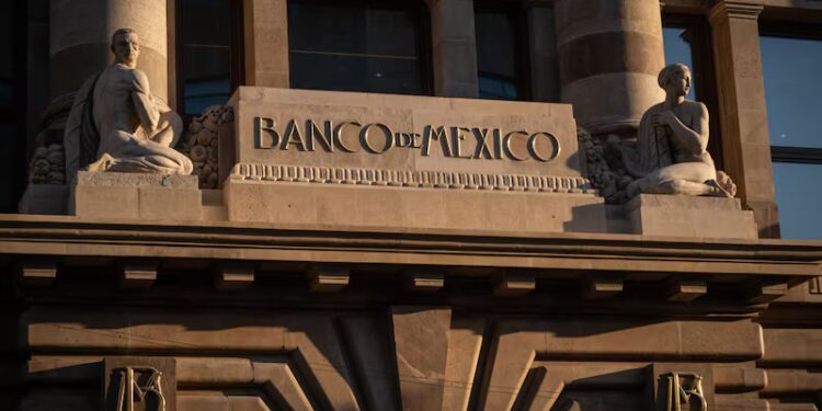 Banxico cierra 2025 con recorte a la tasa de interés
