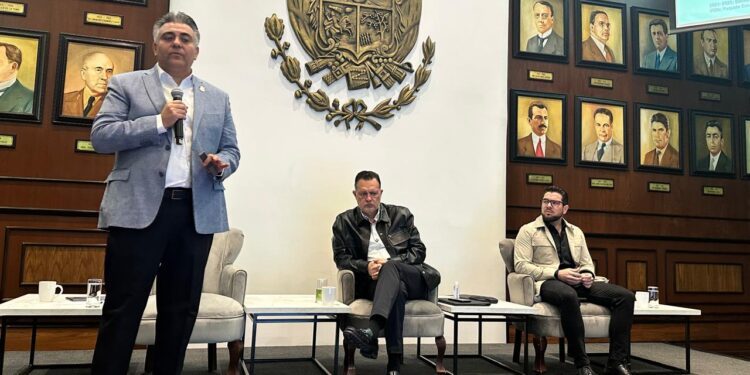 PROYECTA FINANZAS 64, 617 MDP