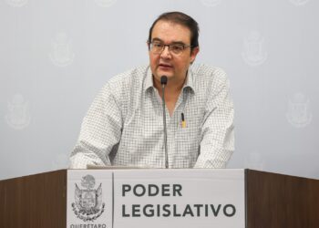 Pide Memo Vega a Morena dejar de simular