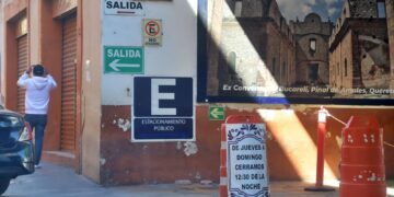 Ampliarán horarios 25 estacionamientos del Centro Histórico