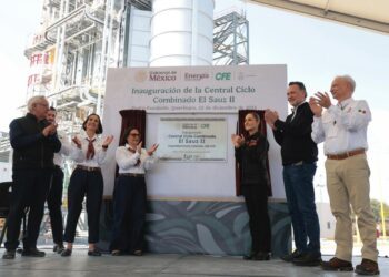 Sheinbaum inaugura central eléctrica en Querétaro