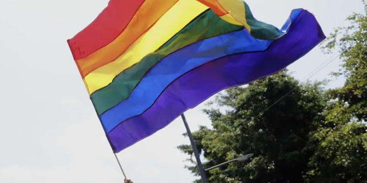 Ridiculiza Trump  a expresidentes