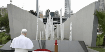 “Cesen los ataques y las hostilidades”