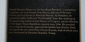 Ridiculiza Trump  a expresidentes