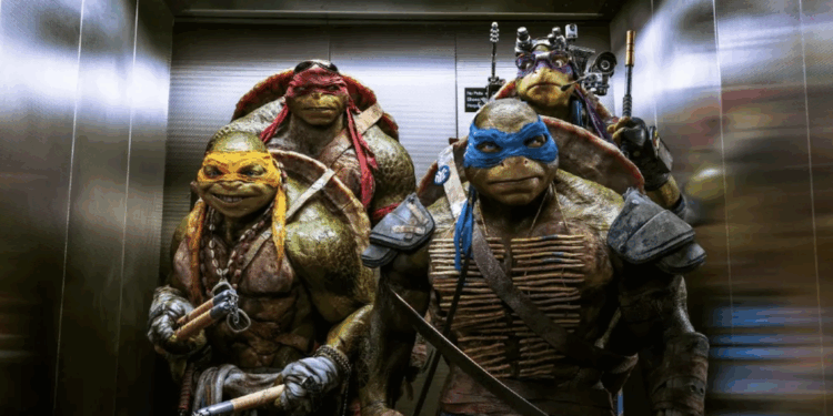 Subasta el Rey Charles III las botas navideñas hechas con sus cortinas