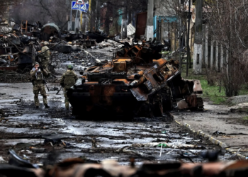 Presidenta de Honduras alerta de que se gesta un “golpe”