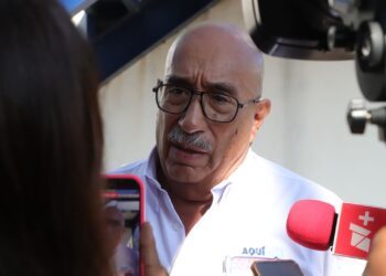 Querétaro gestiona apoyo federal para obras viales y acceso al aeropuerto intercontinental