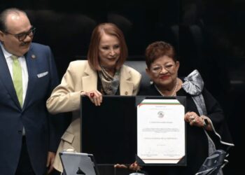 Anuncian incremento del 13% al salario mínimo