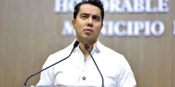 Llama Felifer Macías a federación a resolver bloqueos