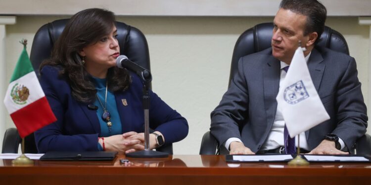 UAQ y Universidad Anáhuac formalizan cooperación académica y científica