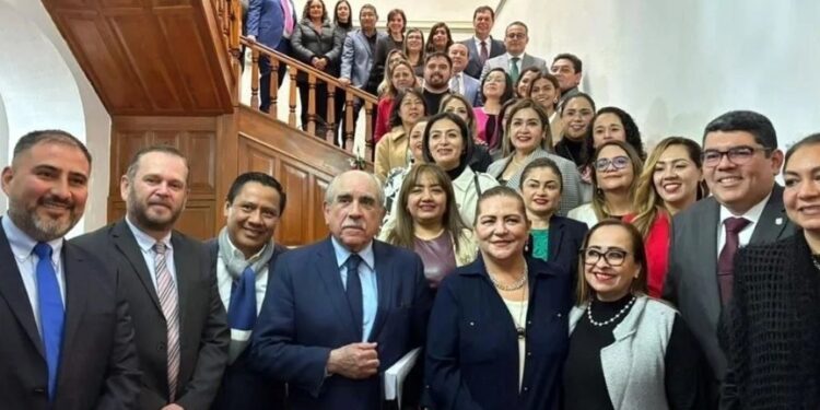 Demandan permanencia de OPLES