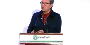 Critica Monreal Ley Esposa por favorecer candidatas