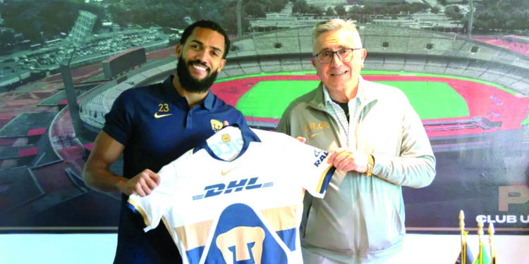 Pumas presenta a Juninho como refuerzo