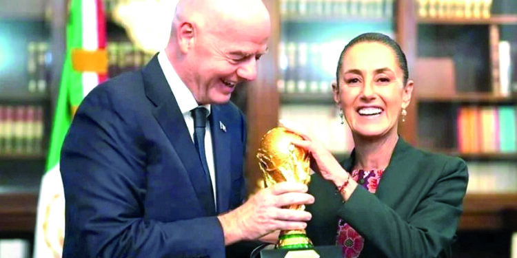 Alex Alcalá se suma a los Gallos Blancos