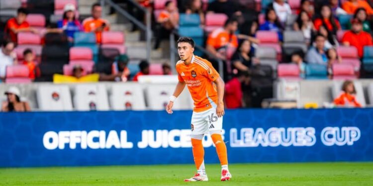 Kyrgios supera a Sabalenka en la ‘Batalla de los Sexos’