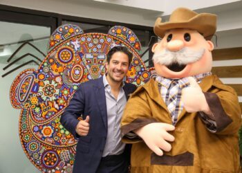 Víctor González Herrera entra a Top 20 de líderes de Forbes