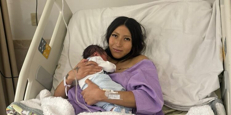 Reciben a primeros bebés del 2026