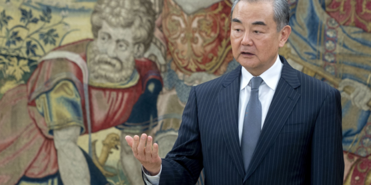 Recalca China que ningún país debe actuar como el policía