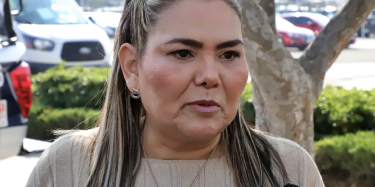 Regresan más de 356 mil escolares a clases este lunes