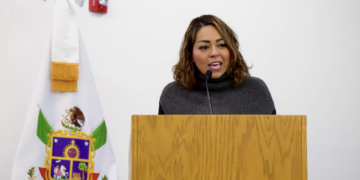 Regresan más de 356 mil escolares a clases este lunes