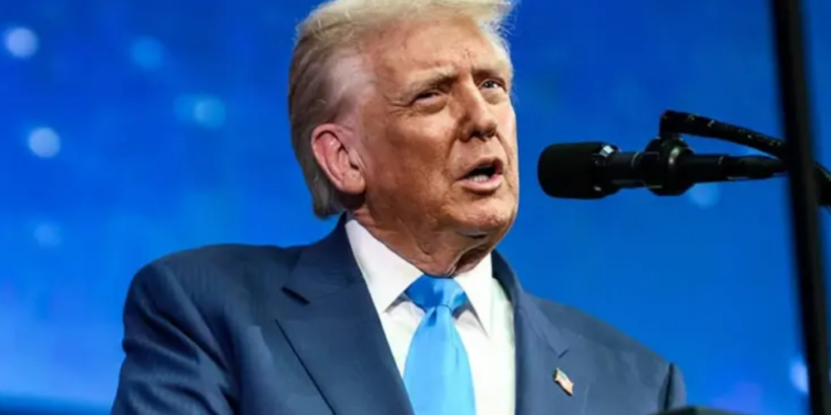 Trump advierte a Cuba que no recibirá más petróleo ni dinero de Venezuela