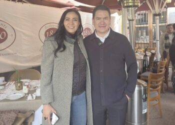 Socializa gobierno estatal obras del tren Méx- Qro entre residentes