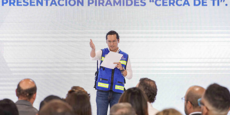 Institucionaliza el programa “Pirámides”