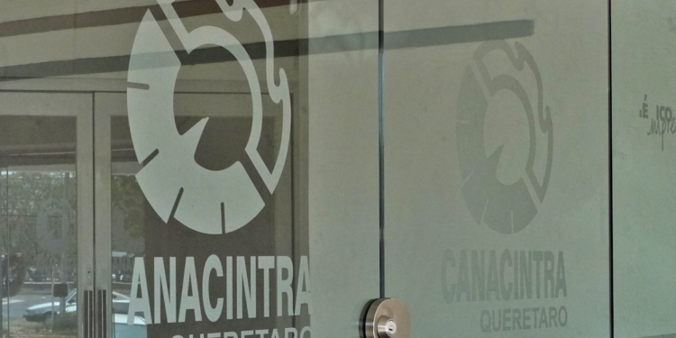 Información sobre afiliaciones en aplicación móvil del PAN no baja a los estados: Arango