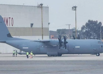 “No venían tropas”: Sheinbaum aclara aterrizaje de avión militar de EU