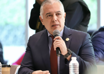 Advierte riesgos a la democracia