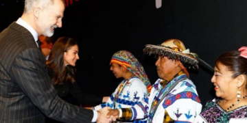 Es símbolo visita de Reyes de España a stand de México: Sheinbaum