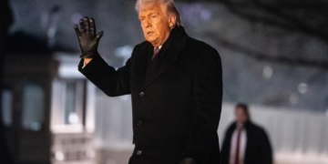 Trump amenaza a Canadá con un arancel del 100 % si firma un acuerdo comercial con China