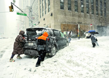 Nevadas históricas paralizan sureste y centro de EU