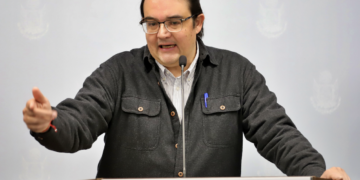 Lanza Kuri 3 iniciativas