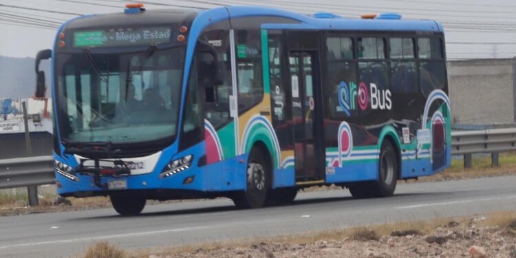 Analizan integrar el transporte público Qrobús a comunidades de El Marqués