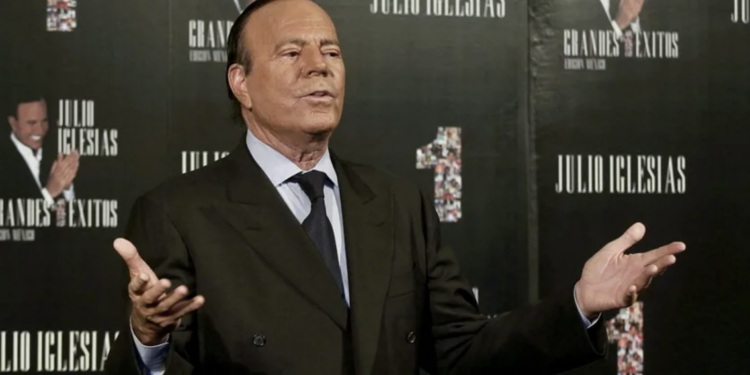 Quitarían Medalla a Iglesias