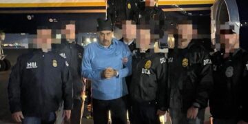 Llegan Maduro y su esposa a base militar en NY