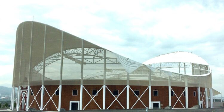 Juntos Rey y Kuri en feria de Madrid