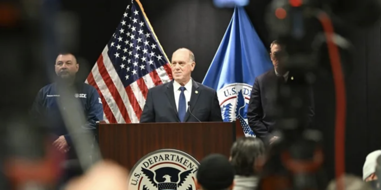 Defiende estrategia migratoria de Trump