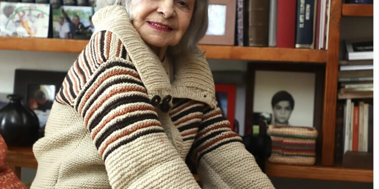 Tras los “pasos raros” de Graciela Henríquez