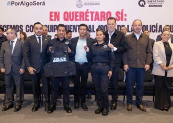 Regresan más de 356 mil escolares a clases este lunes