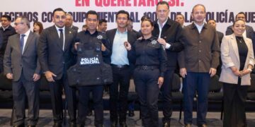 Regresan más de 356 mil escolares a clases este lunes