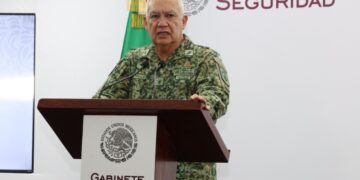 Exigen suspender envío de petróleo a Cuba