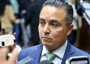 Autoridades investigan presuntas licencias apócrifas para venta de alcohol en Querétaro