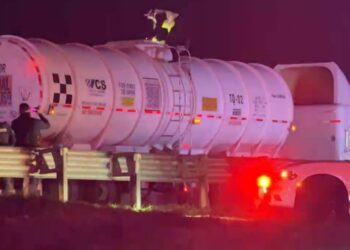 Se registra persecución a tráiler en San Juan del Río